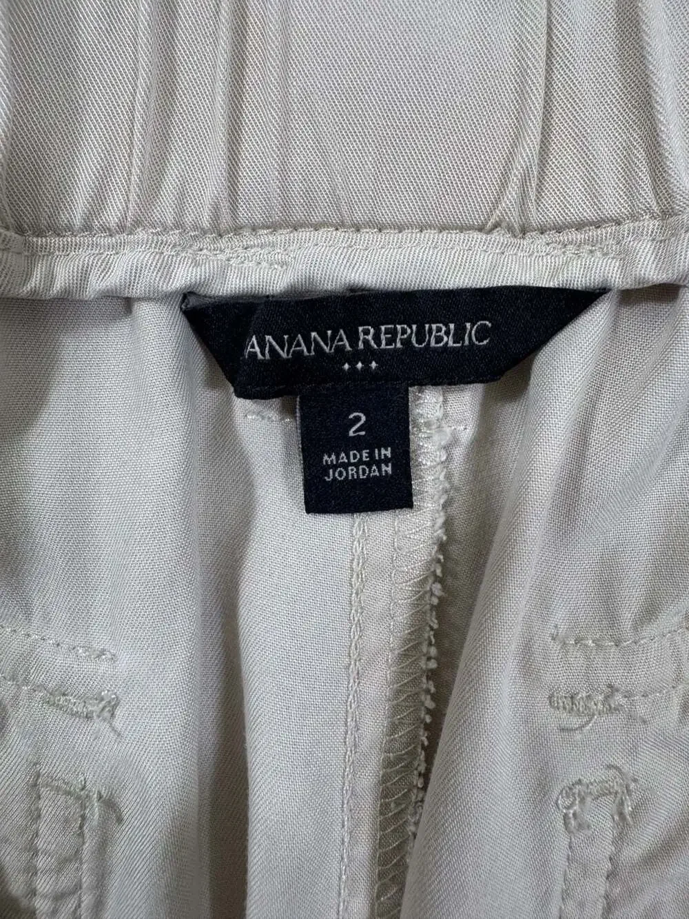 Banana Republic High Rise Paperbag Utility Pants Cream Lyocell Cropped Size 2